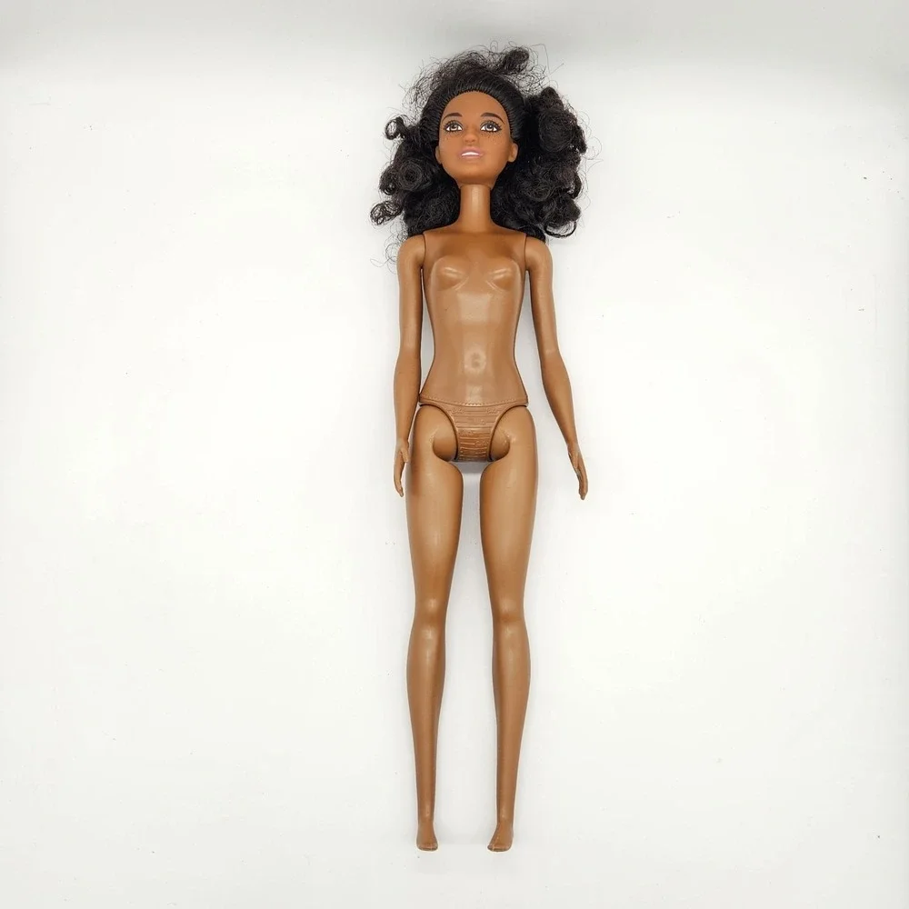 Barbie Fashionistas Doll Afro Curly Hair Freckles Brunette Mattel GCK69